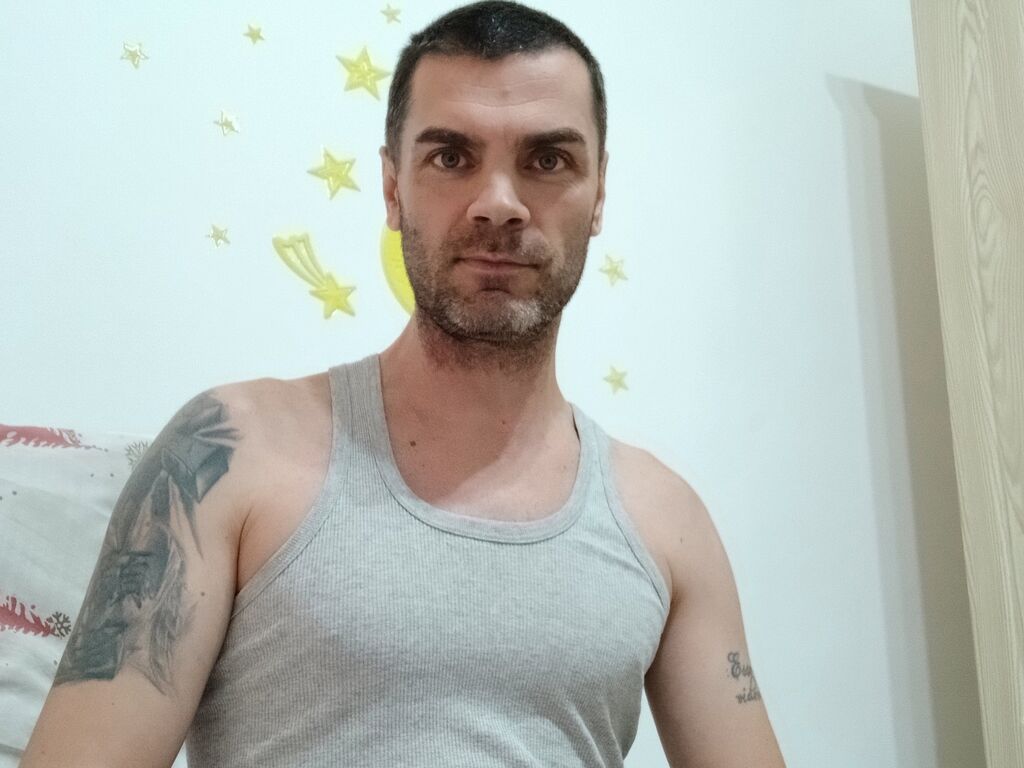 Peterjosh's profile - Image n°1
