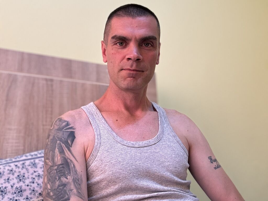 Peterjoyn's profile - Image n°1
