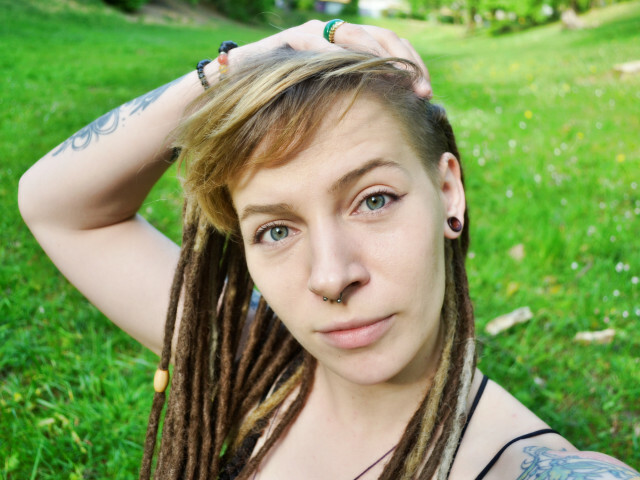 petiteBaylee's profile - Image n°3