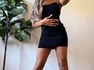 Sexcam Live Show von Petitehoney202