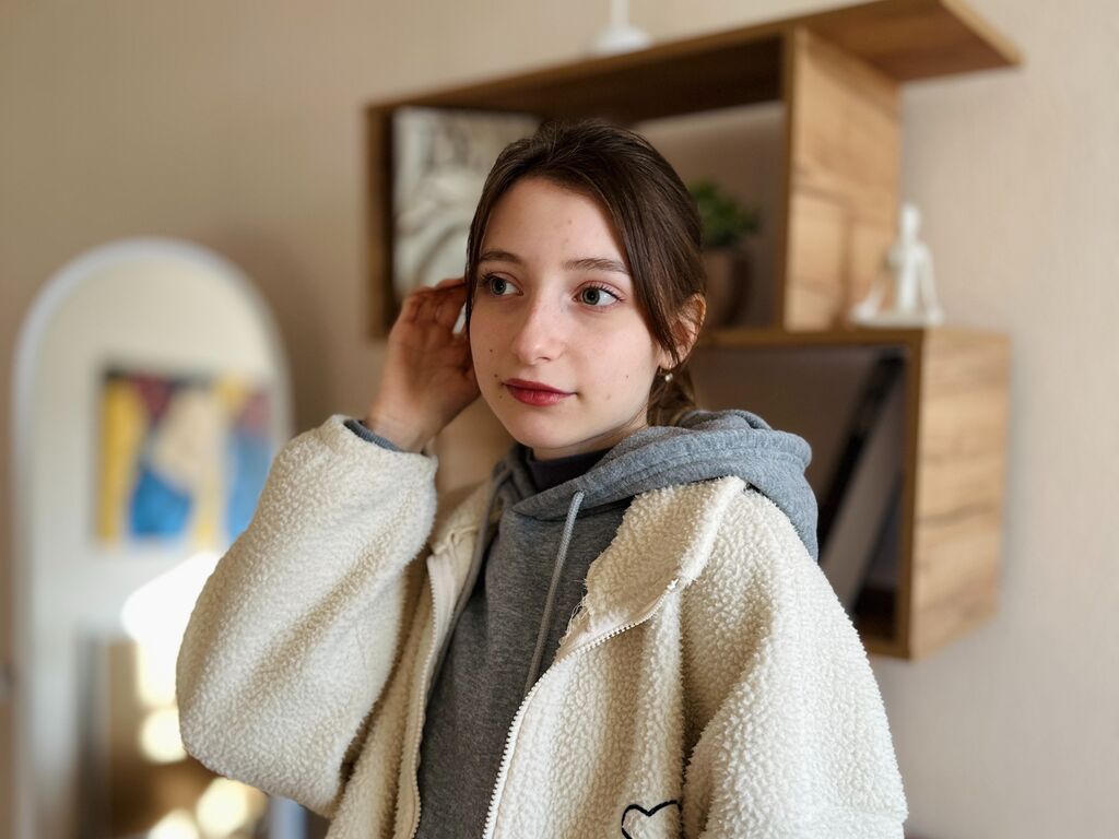 Philomenabolding's profile - Image n°0