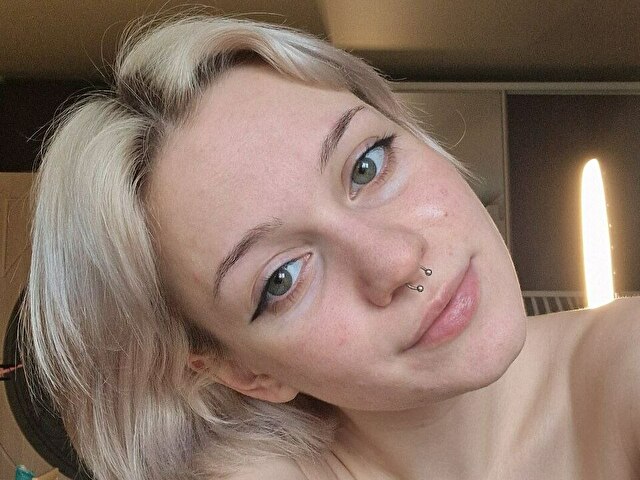 Playfulpixie's profile - Image n°1