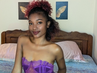 Webcam sex con PoupeeDoll