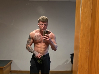 Prettyboy4000's Sexcam