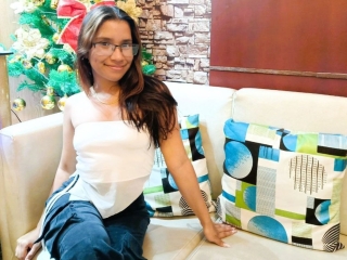 Webcam sex with Prettydollsweet