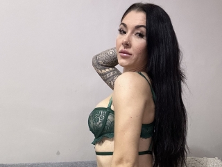 Prettyinked_Brunette25's Sexcam