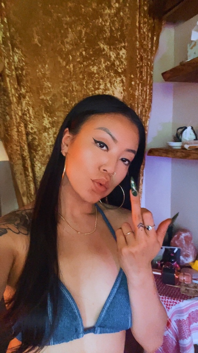Priestesswu's profile - Image n°0
