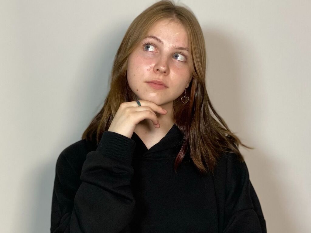 Primroseboustead's profile - Image n°0