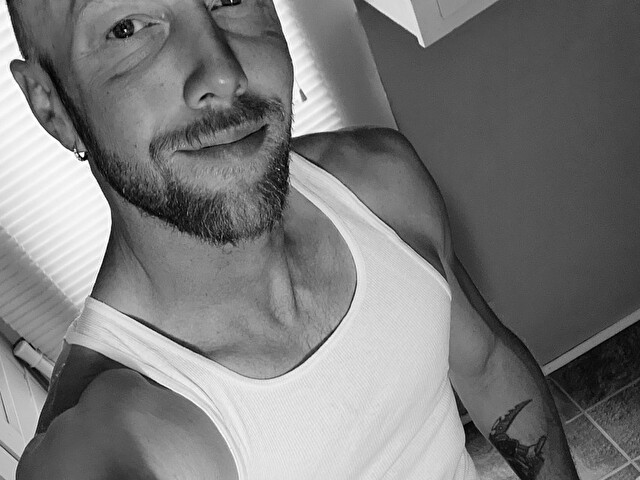 promiscuous's profile - Image n°1