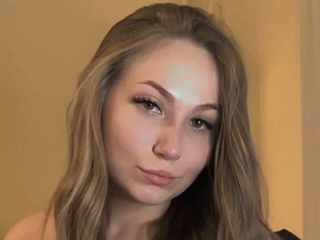 ElenaCute's profile - Image n°2