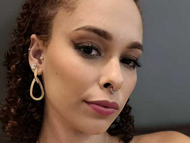 Lizz4monro3's profile - Image n°0