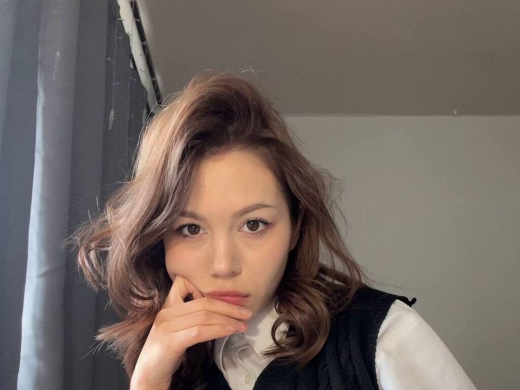 Queeniebryan's profile - Image n°0