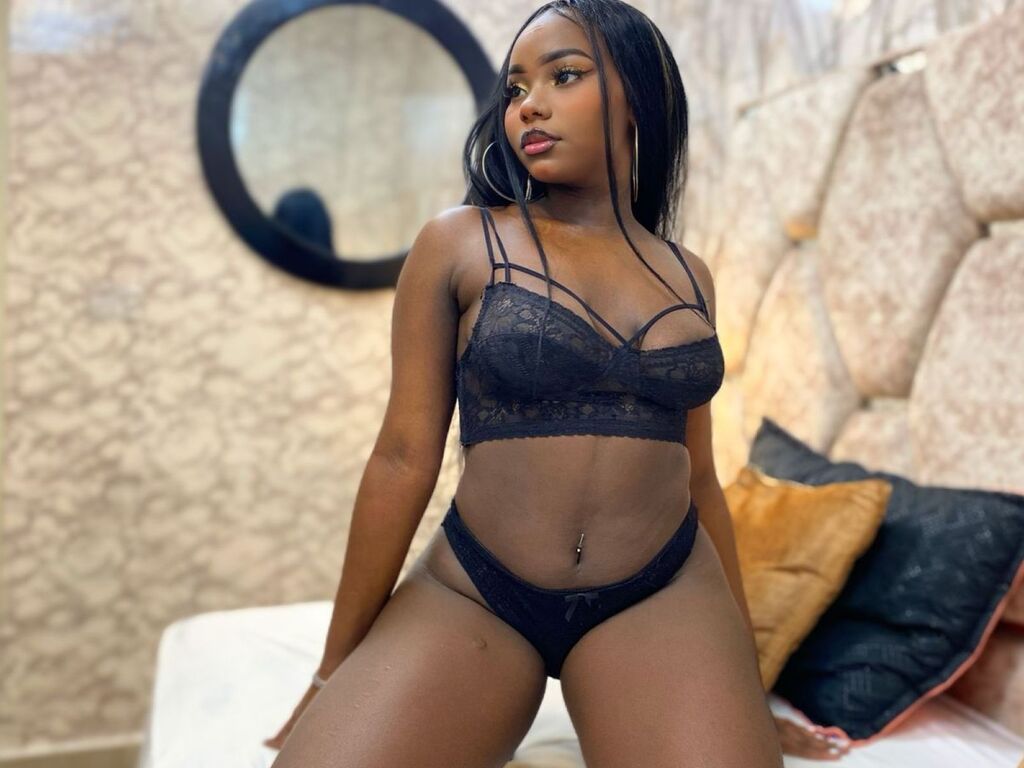 Queenieebony's profile - Image n°0