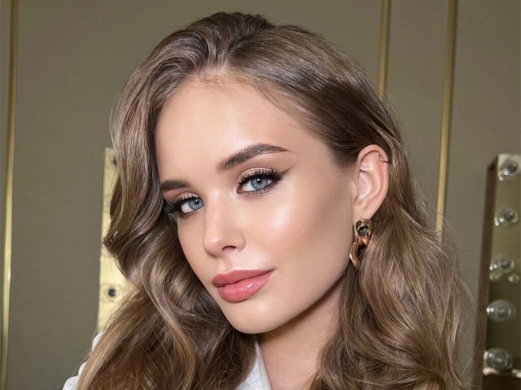 Queeniehewlett's profile - Image n°0