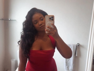Webcam sex met Queenzhara