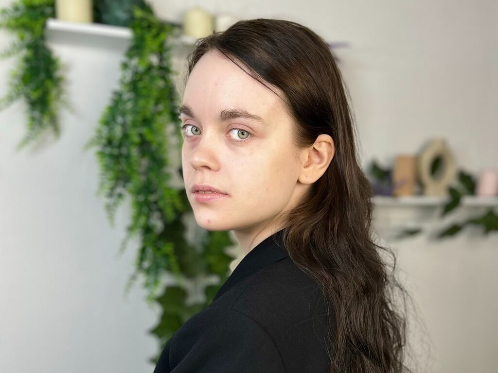 Quennaashburn's profile - Image n°0