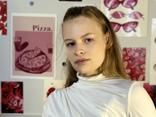 Sexo por webcam con Raeannceronsky