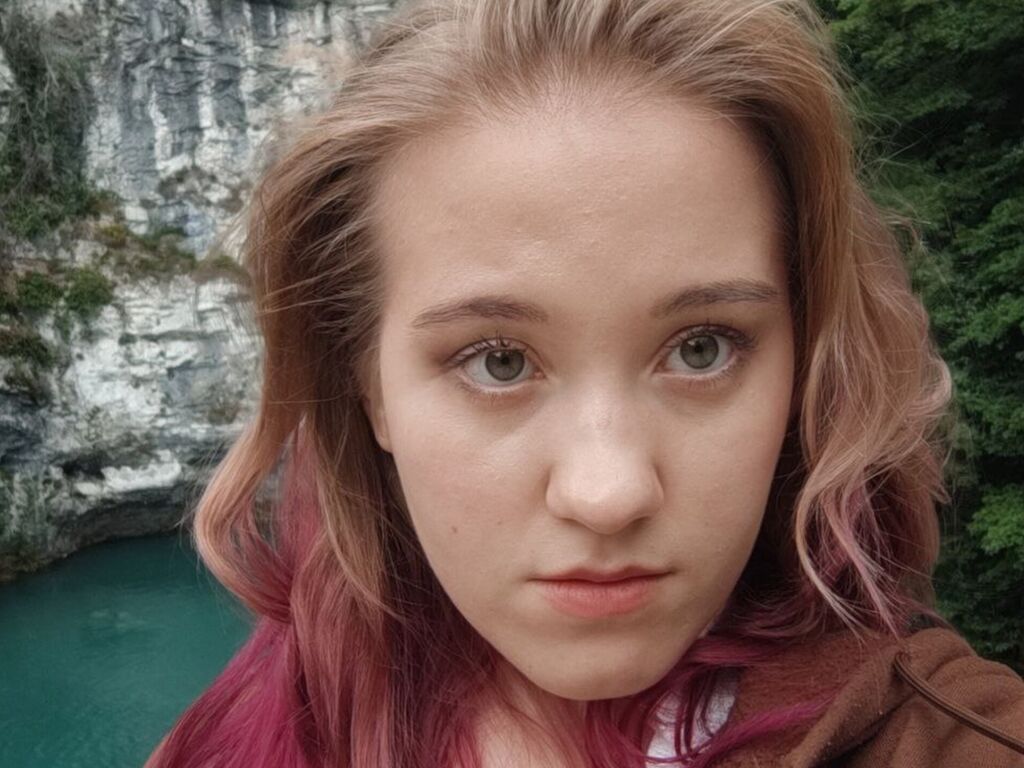 Randihackworth's profile - Image n°0