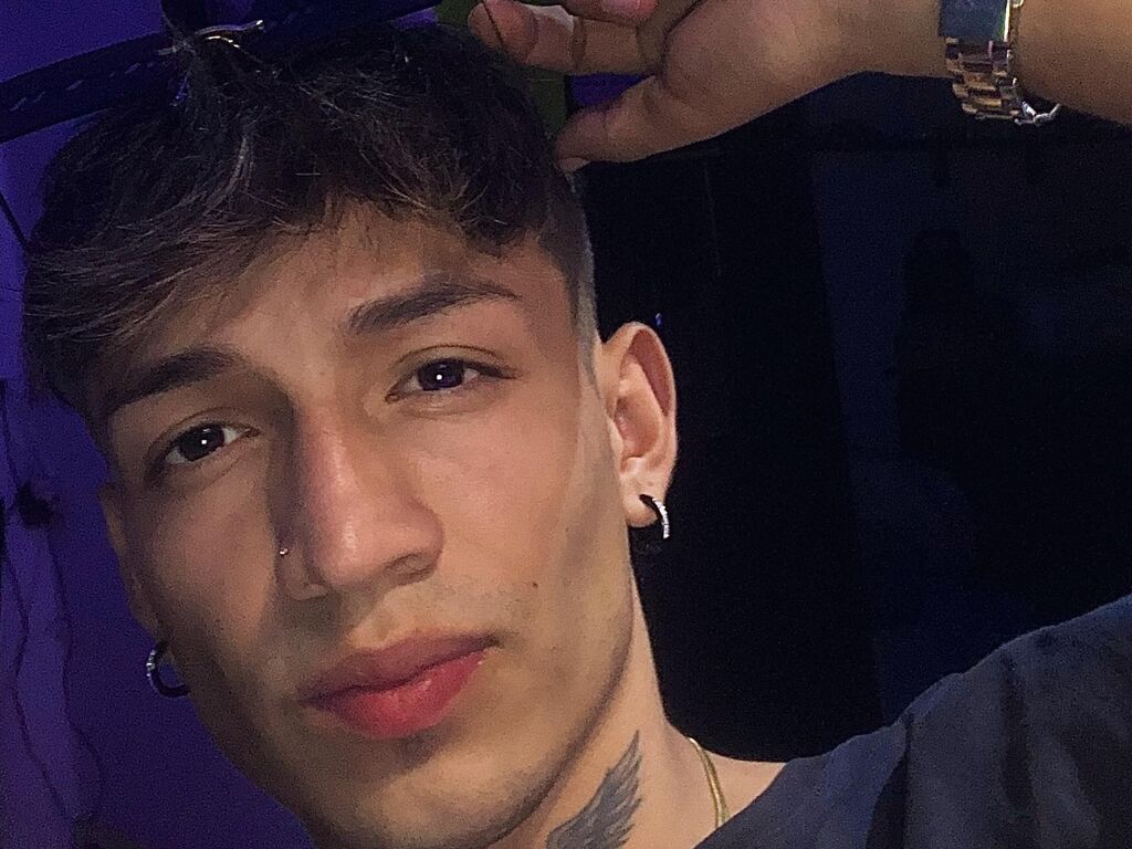 Randycruz's profile - Image n°0