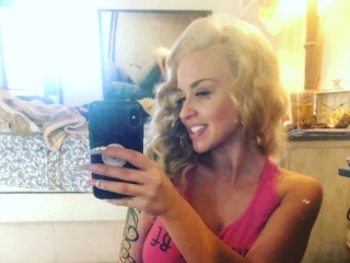 Sexcam Live Show von Rarebeautygodess1988