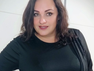 Webcam sex with Raveenamcneel