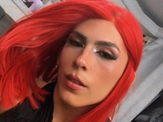Sexo por webcam con Raxelasweets