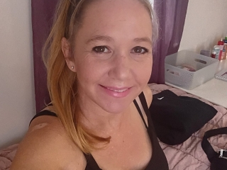 Sexo por webcam con Raynewilde