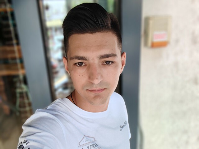 Razvi's profile - Image n°0