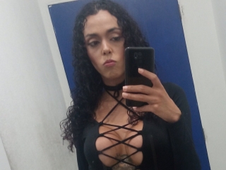 Sexo por webcam con Rebeca_21cm
