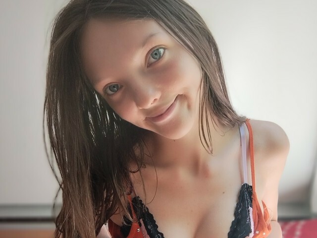 Redscarlet24's profile - Image n°0