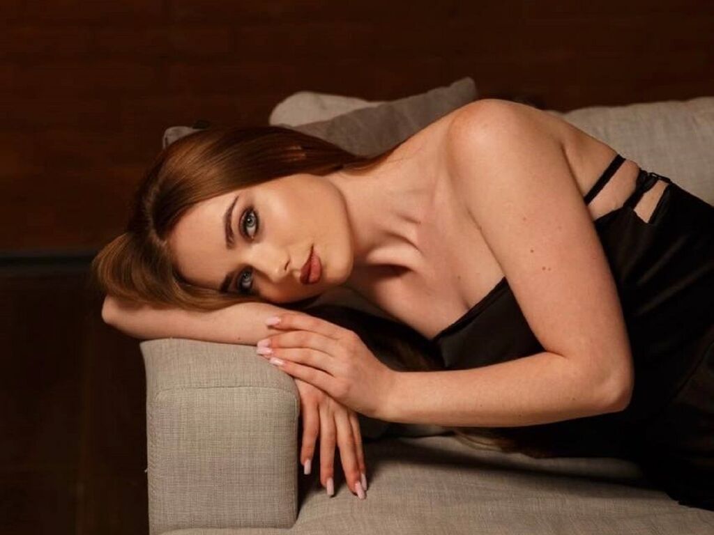 Reginaandrews's profile - Image n°1