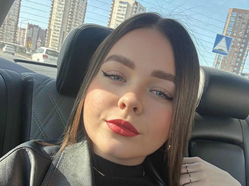 Reginacollins's profile - Image n°1