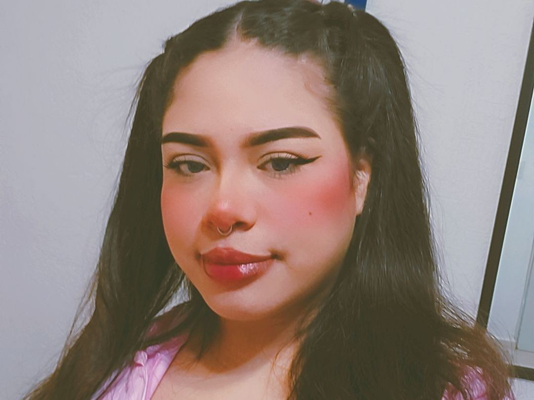 Reina_Marcelinee's profile - Image n°0