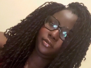 Sexo por webcam con Reinesup