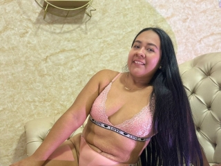 Webcam sex con Renatavelvet