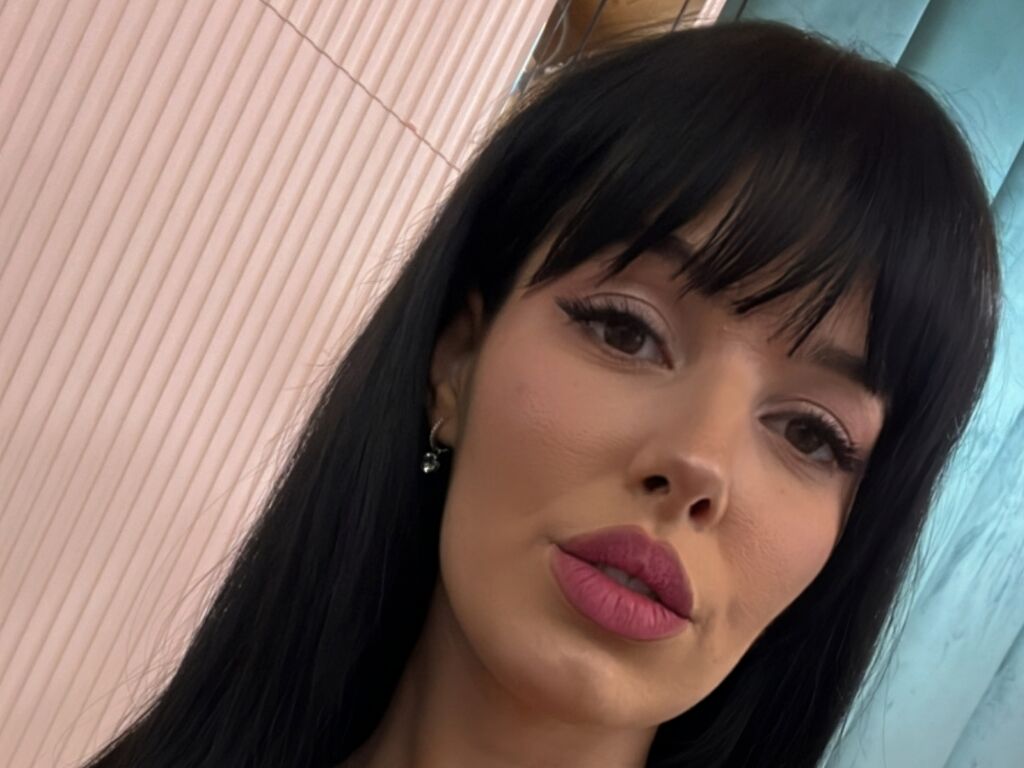 Reneesuarez's profile - Image n°3