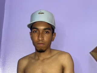 Sexo por webcam con Rickeyngysweet