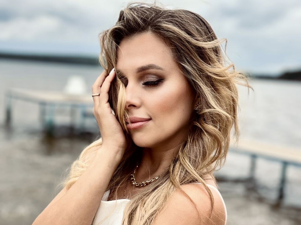 Perfil con Rinajolie - Imagen  n°1