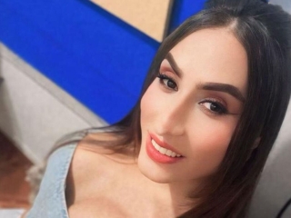 Sexo por webcam con Rinnamoys