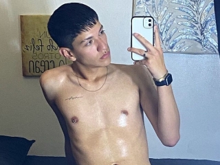 Roarissing's Sexcam