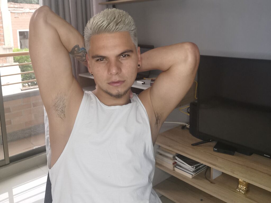 Robsaenz's profile - Image n°0