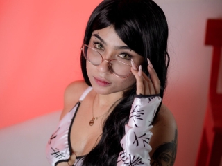 Webcam sex with Romafox