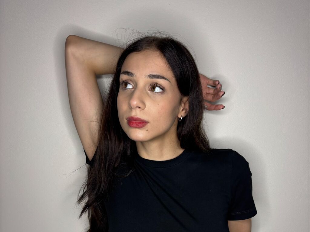 Romanamccandrew's profile - Image n°0