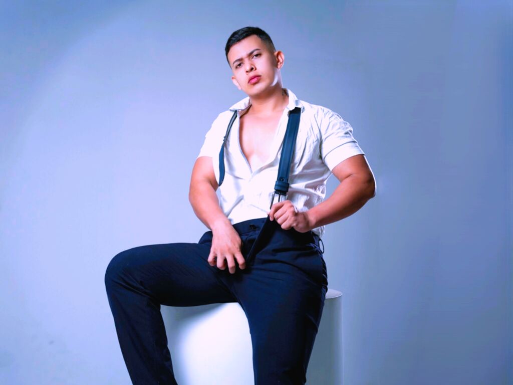 Romancross's profile - Image n°0