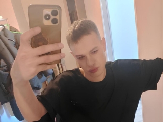 Webcam sex with Romanpolyakov