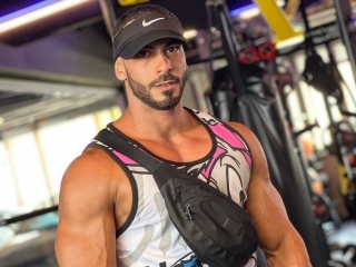 Webcam sex con Romeolovedark