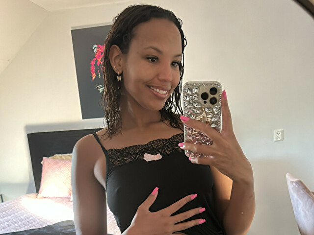 RomyIndy's profile - Image n°2