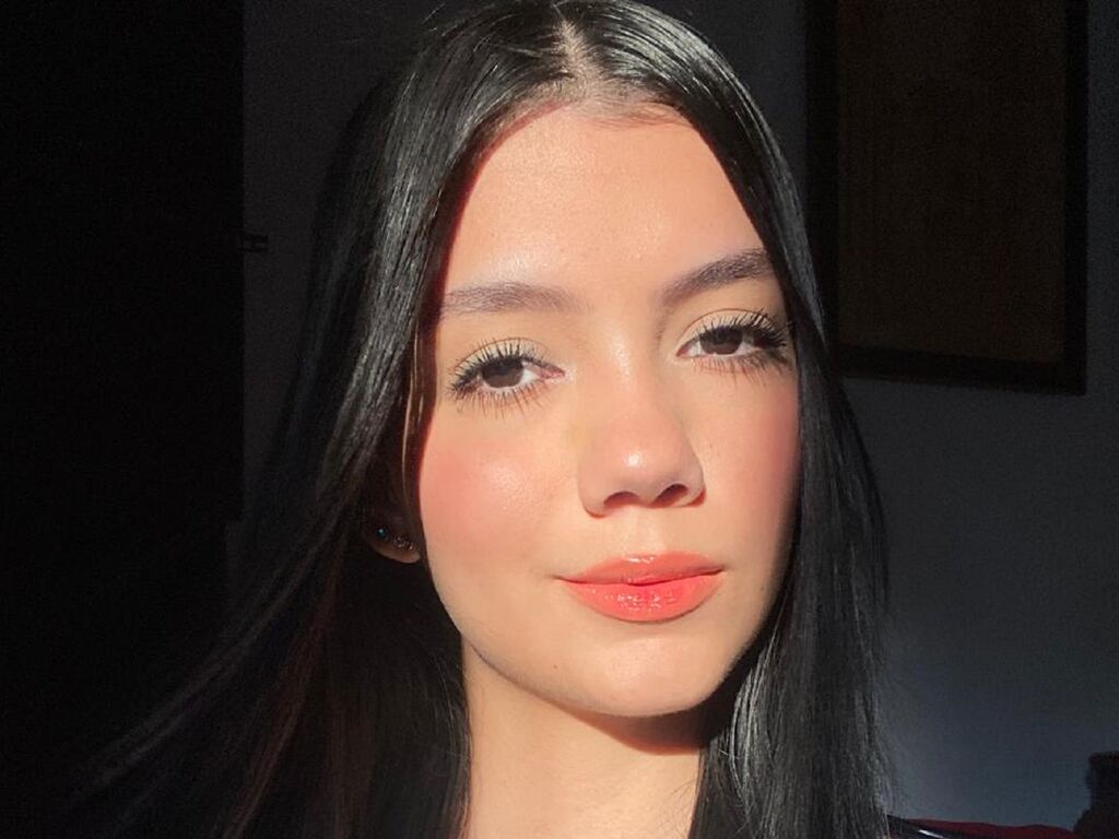 Perfil con Roseella - Imagen  n°5