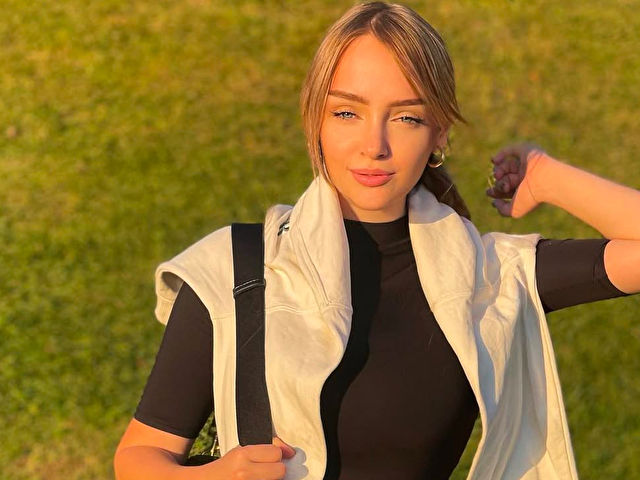 Roseyglow's profile - Image n°5