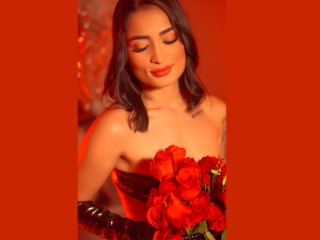 Live Sex Rosiee_Lakee